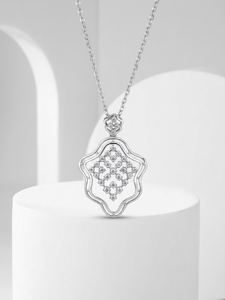 Elegant Lattice Geometric Pendant Necklace