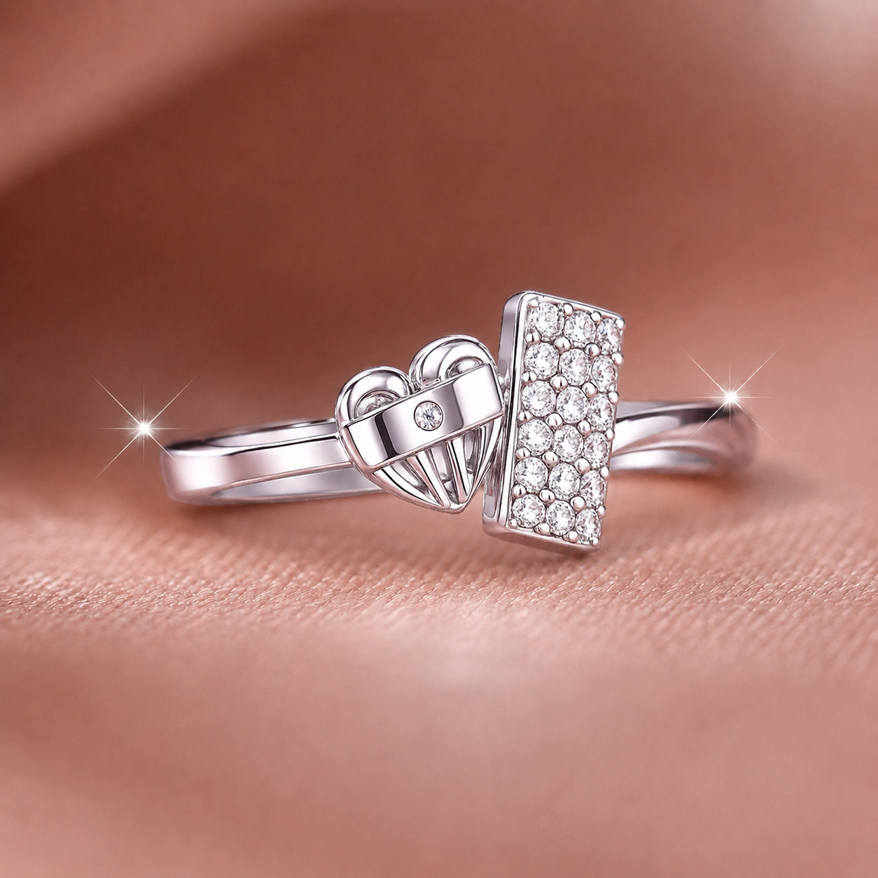 Charming Heart and Pavé Panel Ladies Band