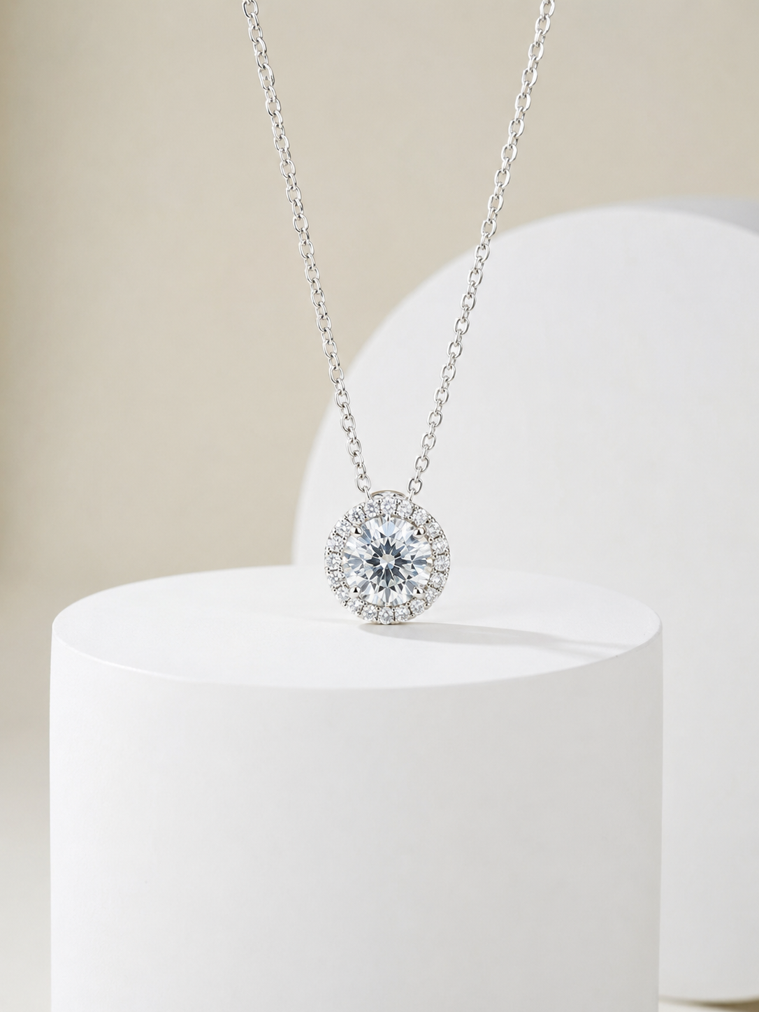 Classic Halo Solitaire Pendant