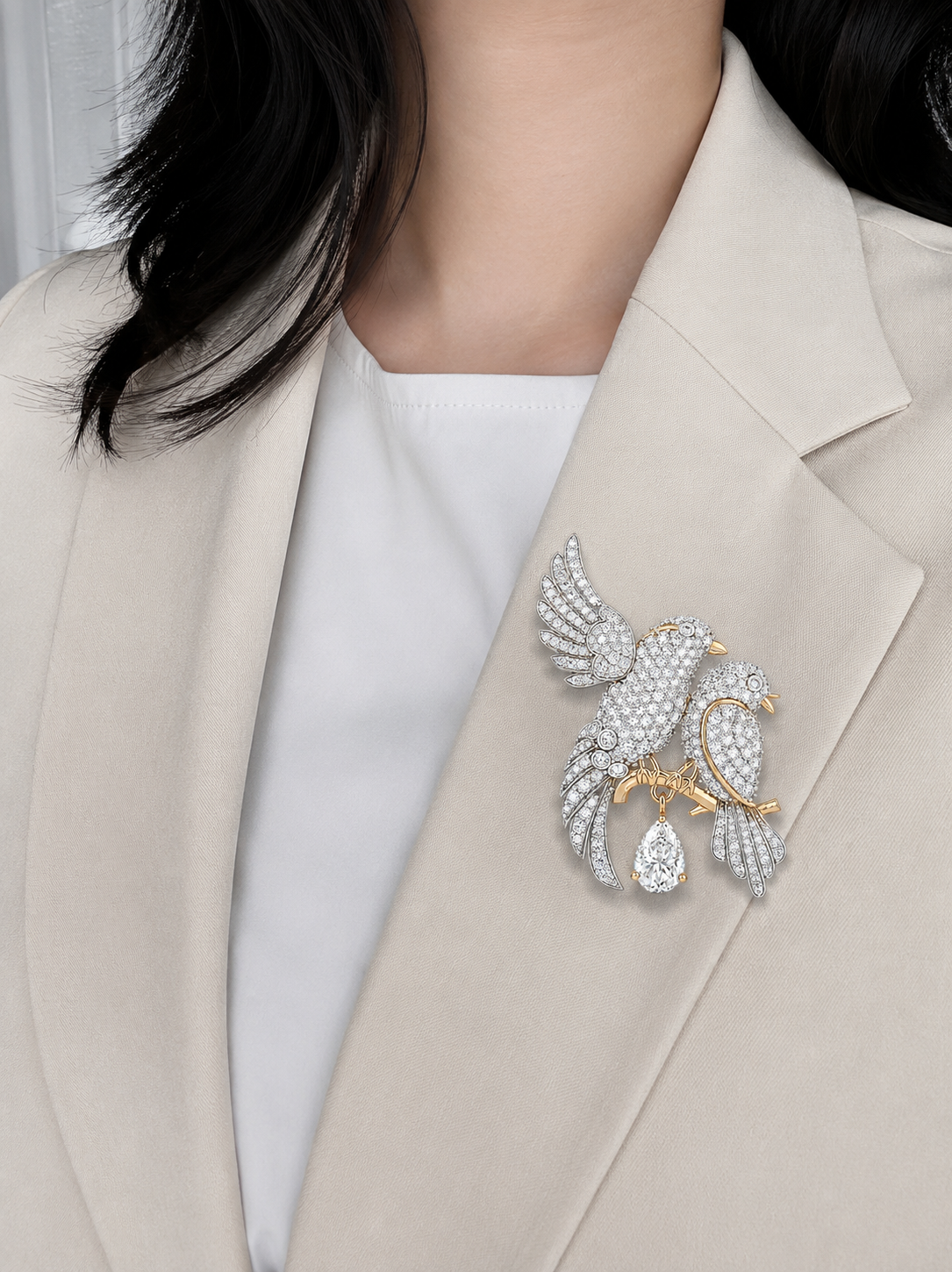Enchanting Lovebirds Pavé Diamond and Rose Gold Brooch