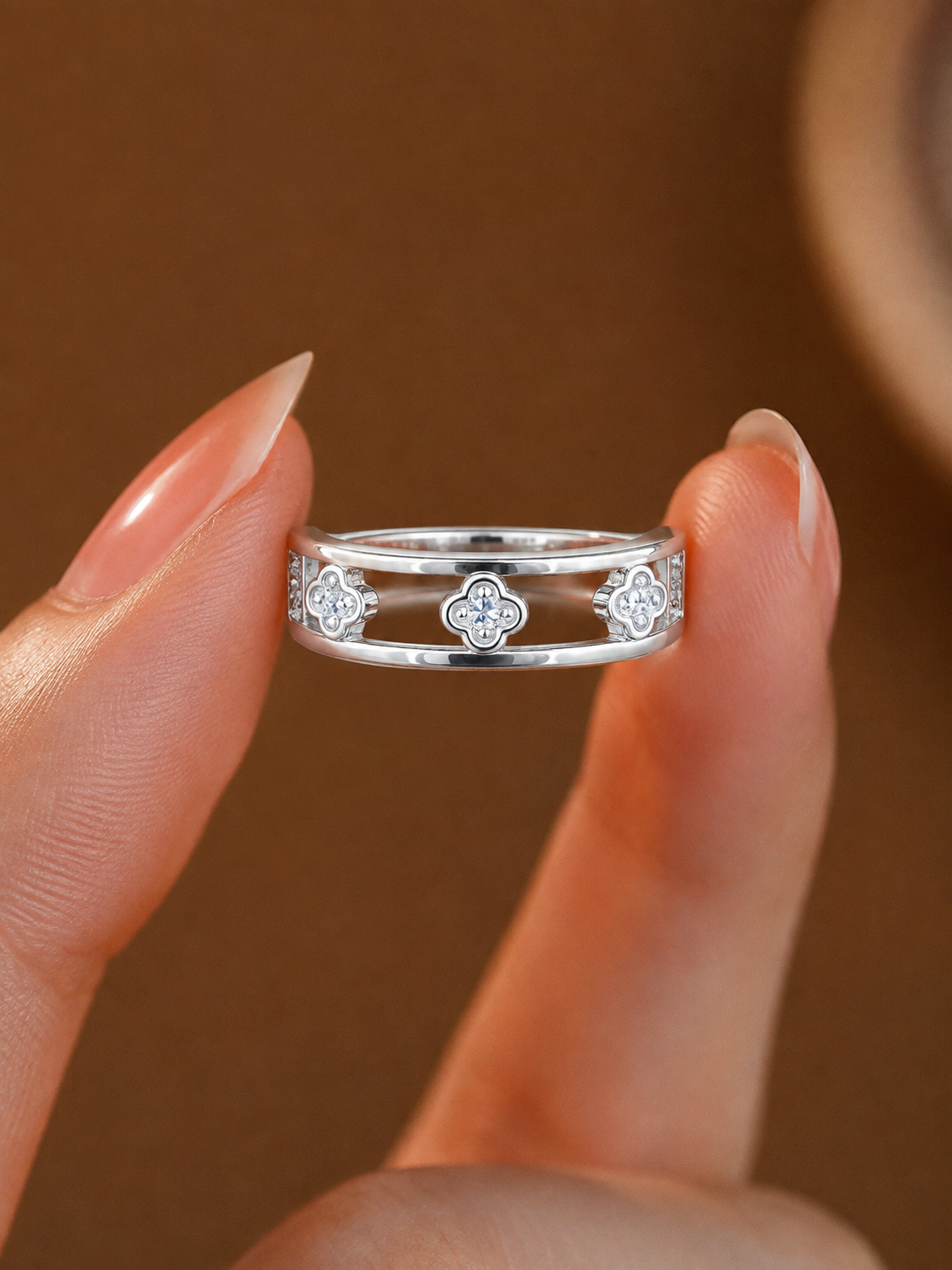 Enchanting Designer Open-Work Clover Ladies Band