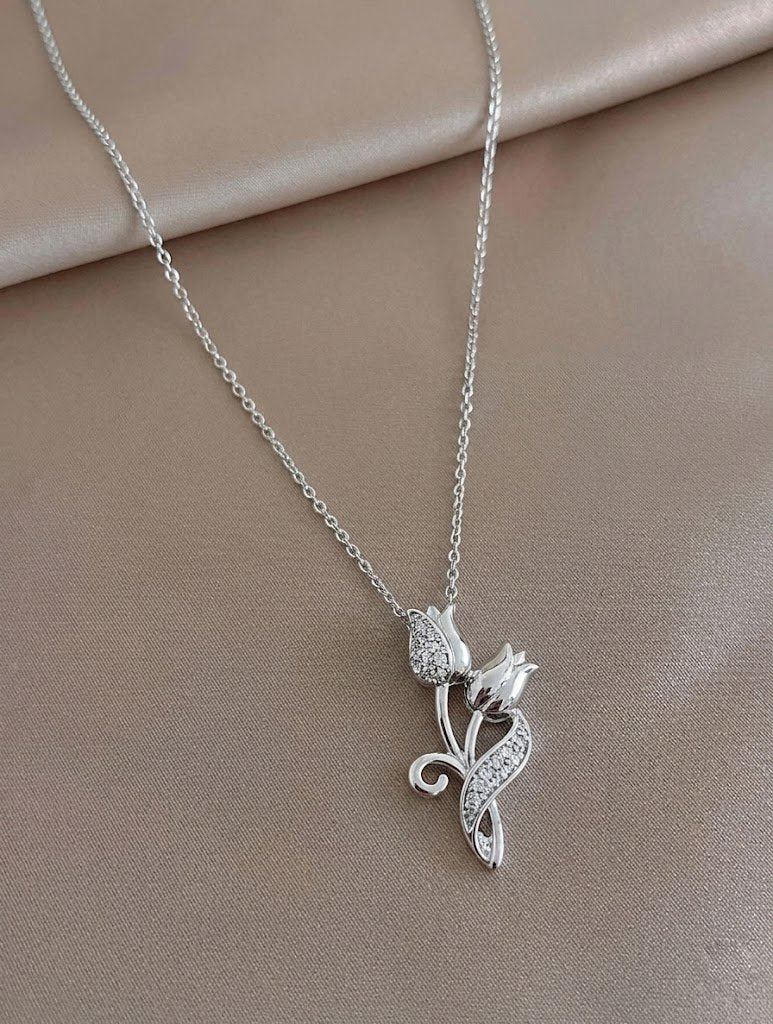 Elegant Tulip Floral Pendant