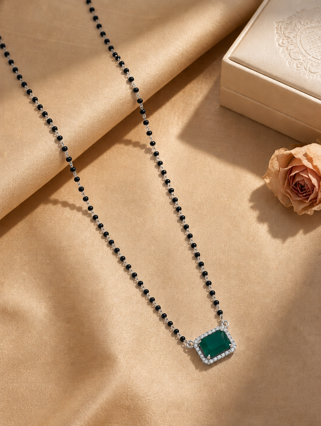 Classic Emerald-Cut Square Mangalsutra