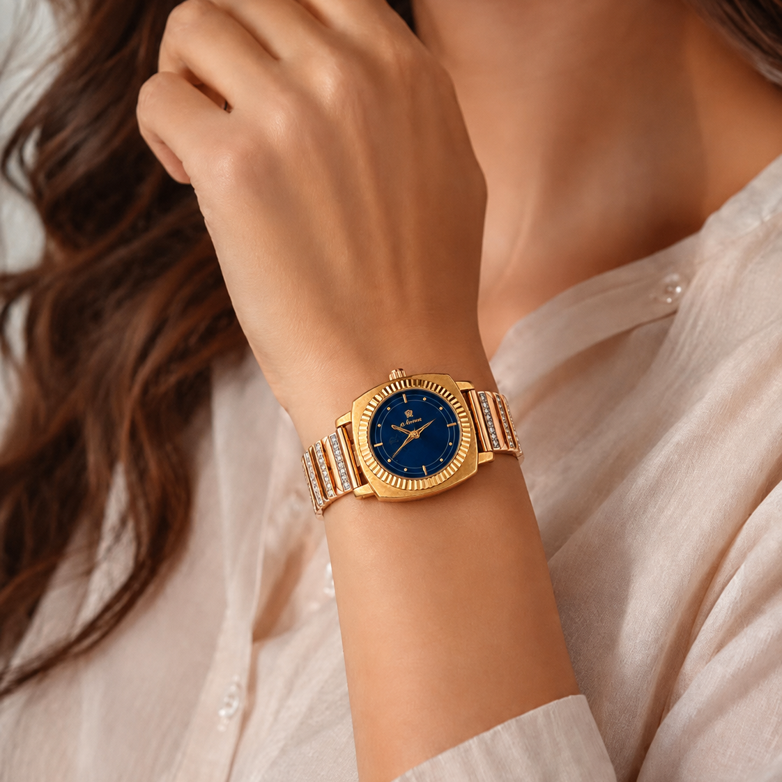 Piere Reine Deep Blue Dial Fluted Bezel Crystal Ladies Wristwatch