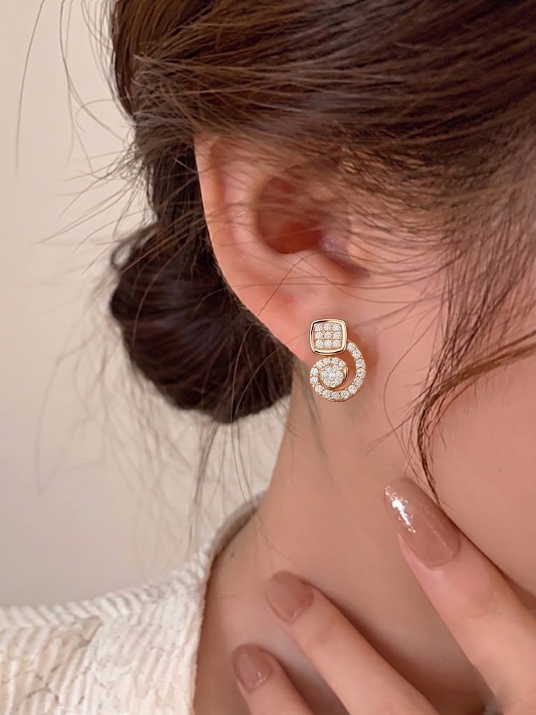 Spiral Elegance Stud Earrings
