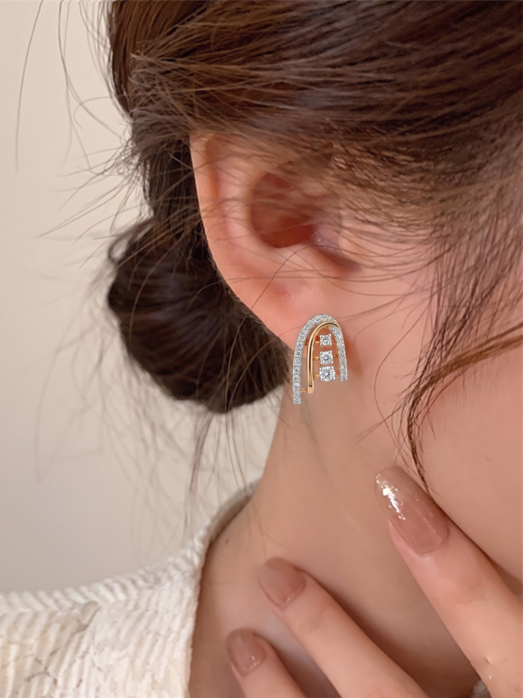 Arc-Style Statement Studs
