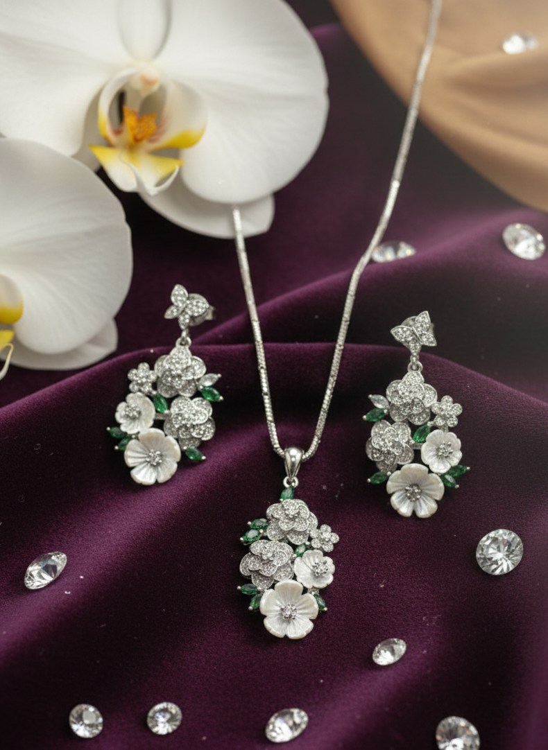 Ivory Bloom Silver Pendent Set