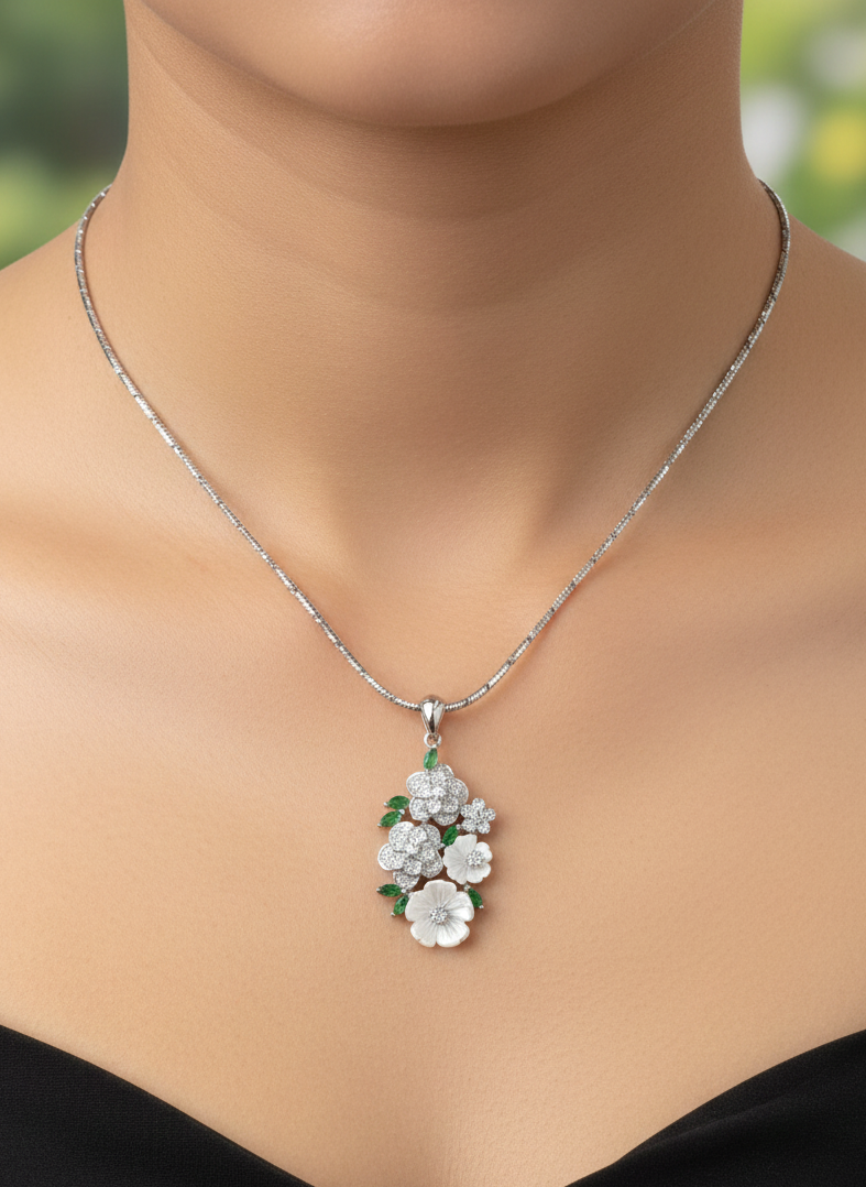 Ivory Bloom Silver Pendent Set