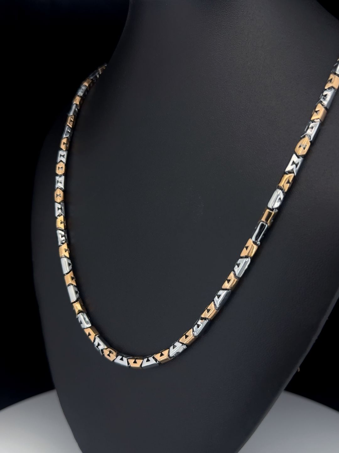 Modern Geometric Two-Tone Gents Chain