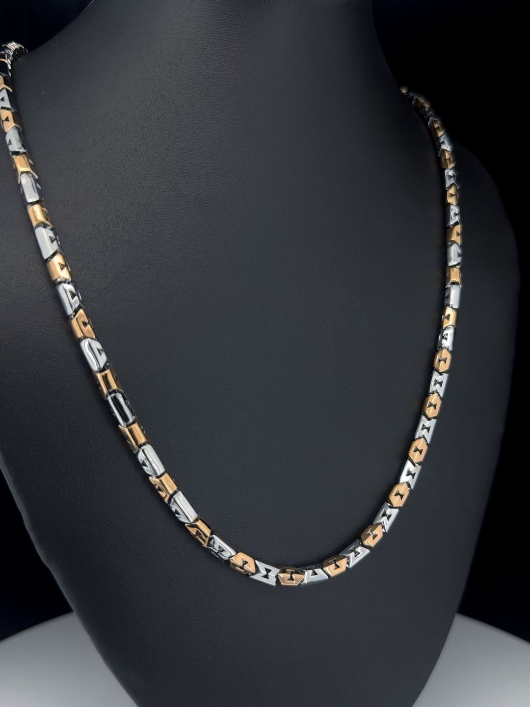 Modern Geometric Two-Tone Gents Chain