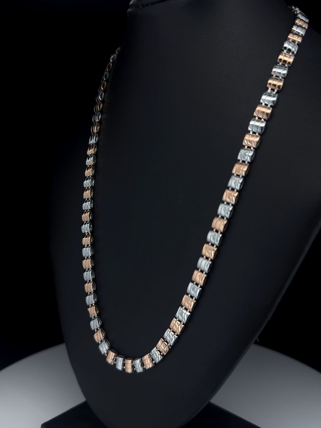 Tri-Tone Structured Link Gents Chain