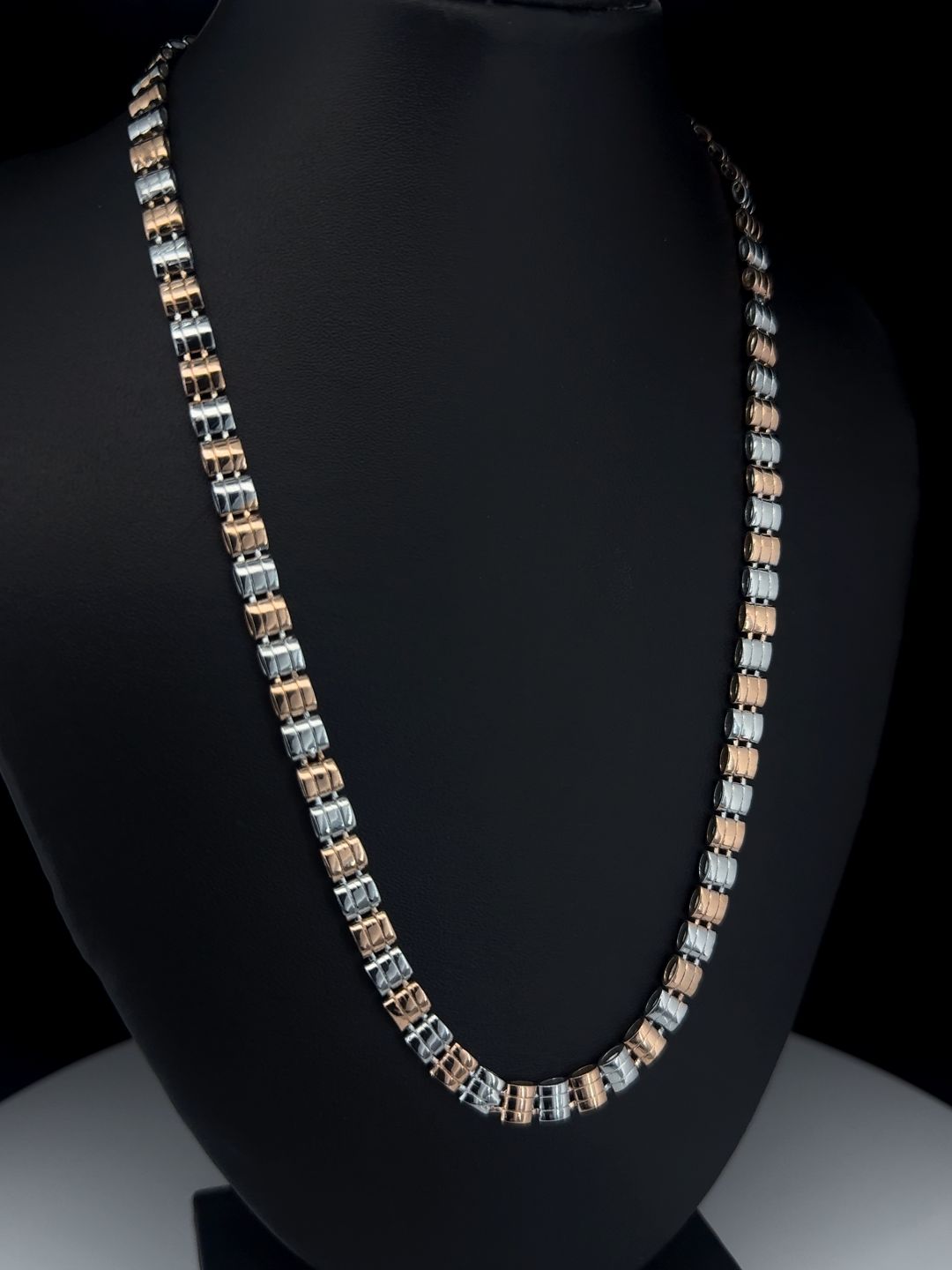 Tri-Tone Structured Link Gents Chain