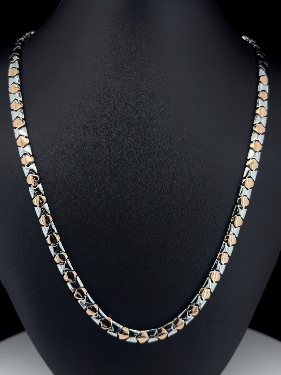 Modern Two-Tone Arrowhead Gents Chain