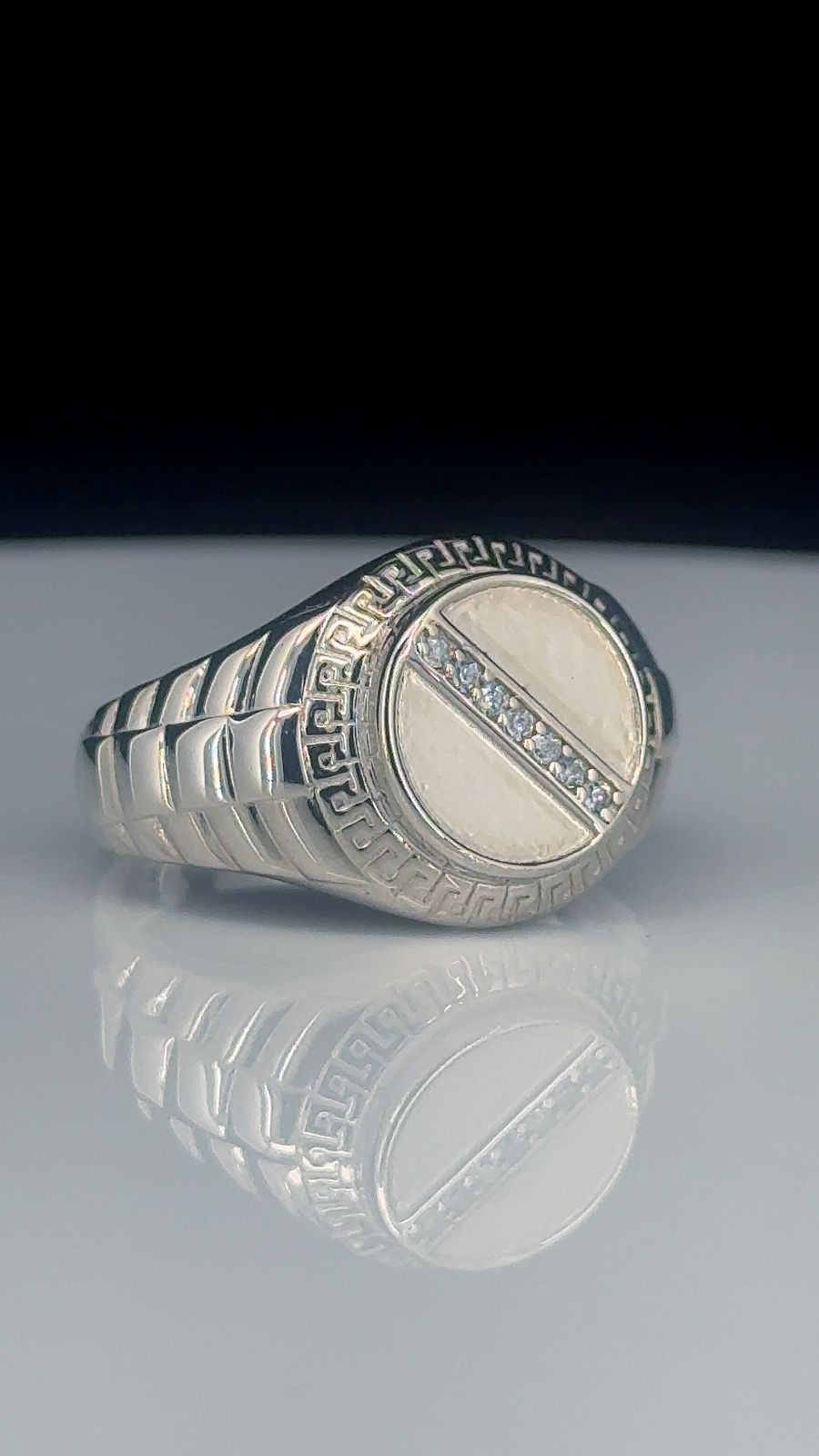 Royal Crest Medallion Ring