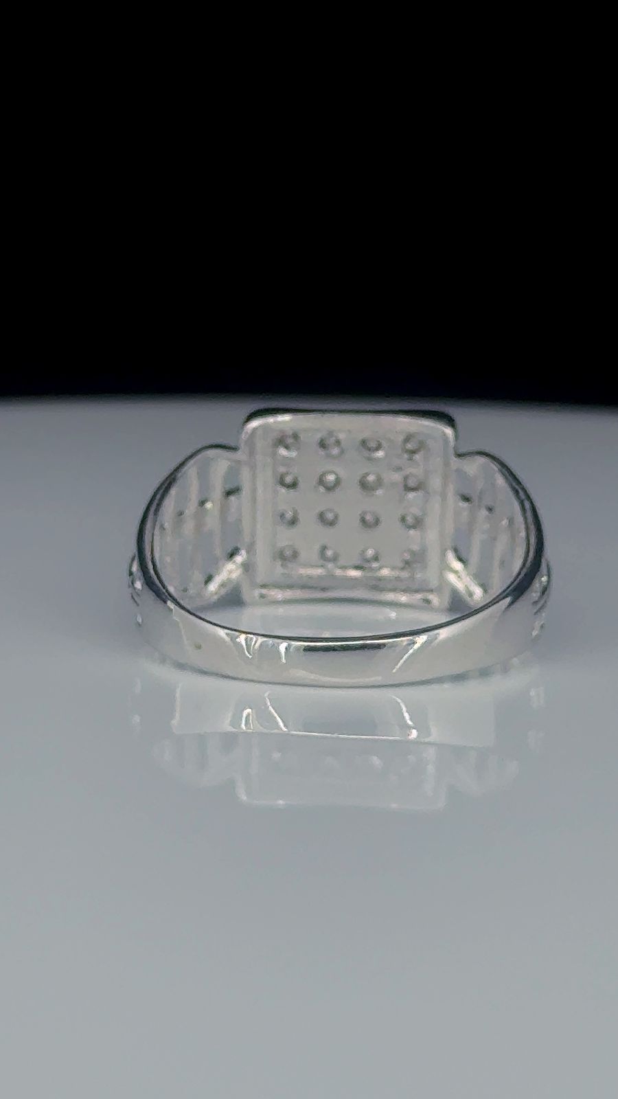 Royal Square Diamond-Cut 925 Silver Ring