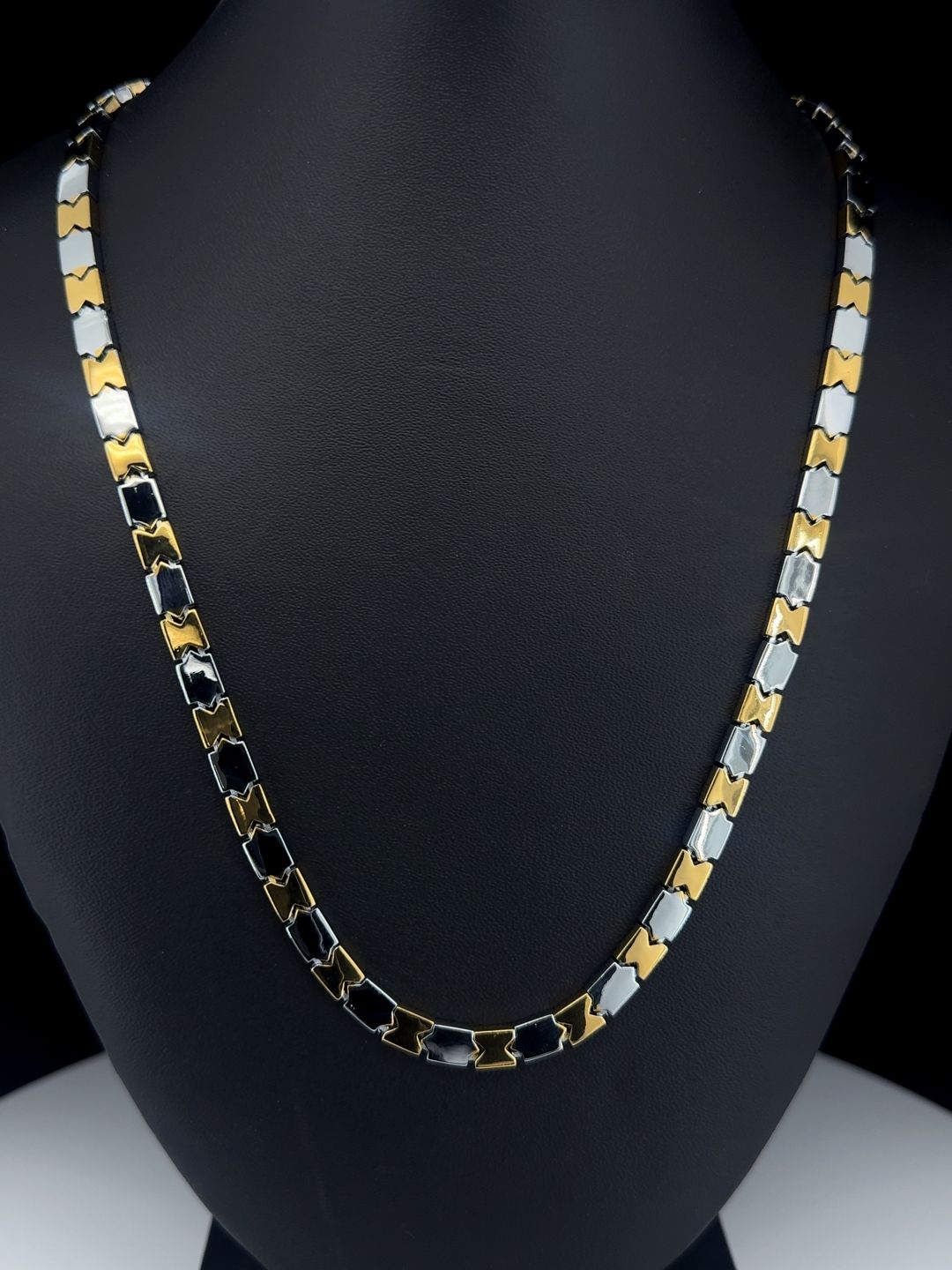 Modern Chevron Two-Tone Gents Chain