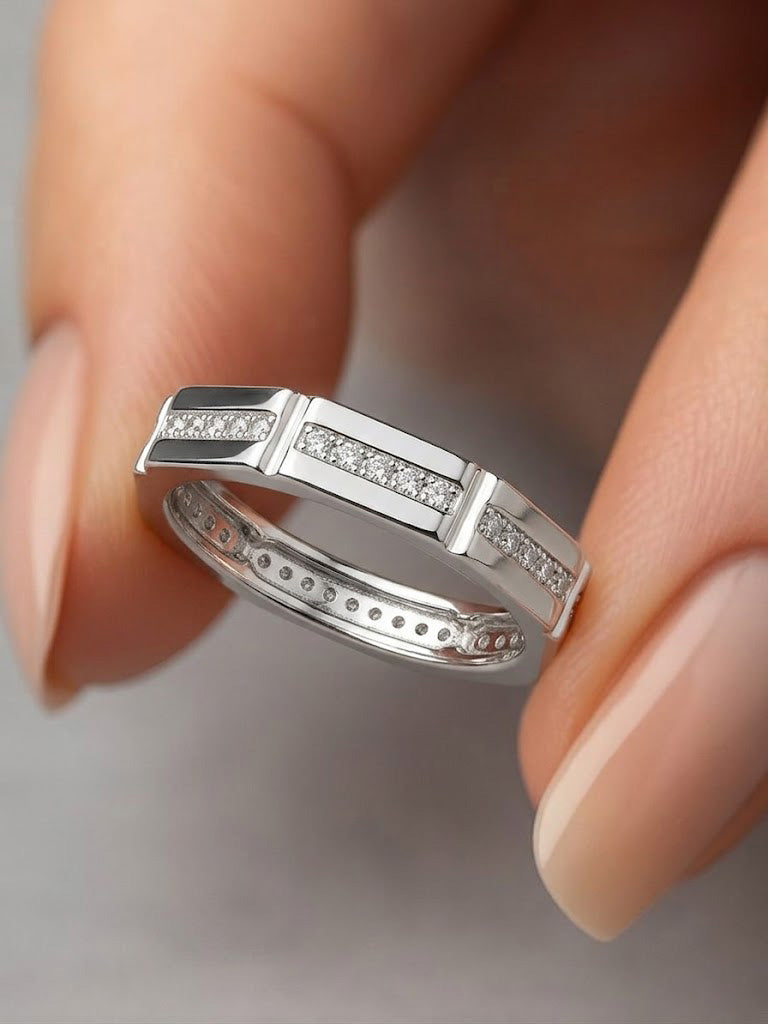 Segmented Pavé Geometric Band
