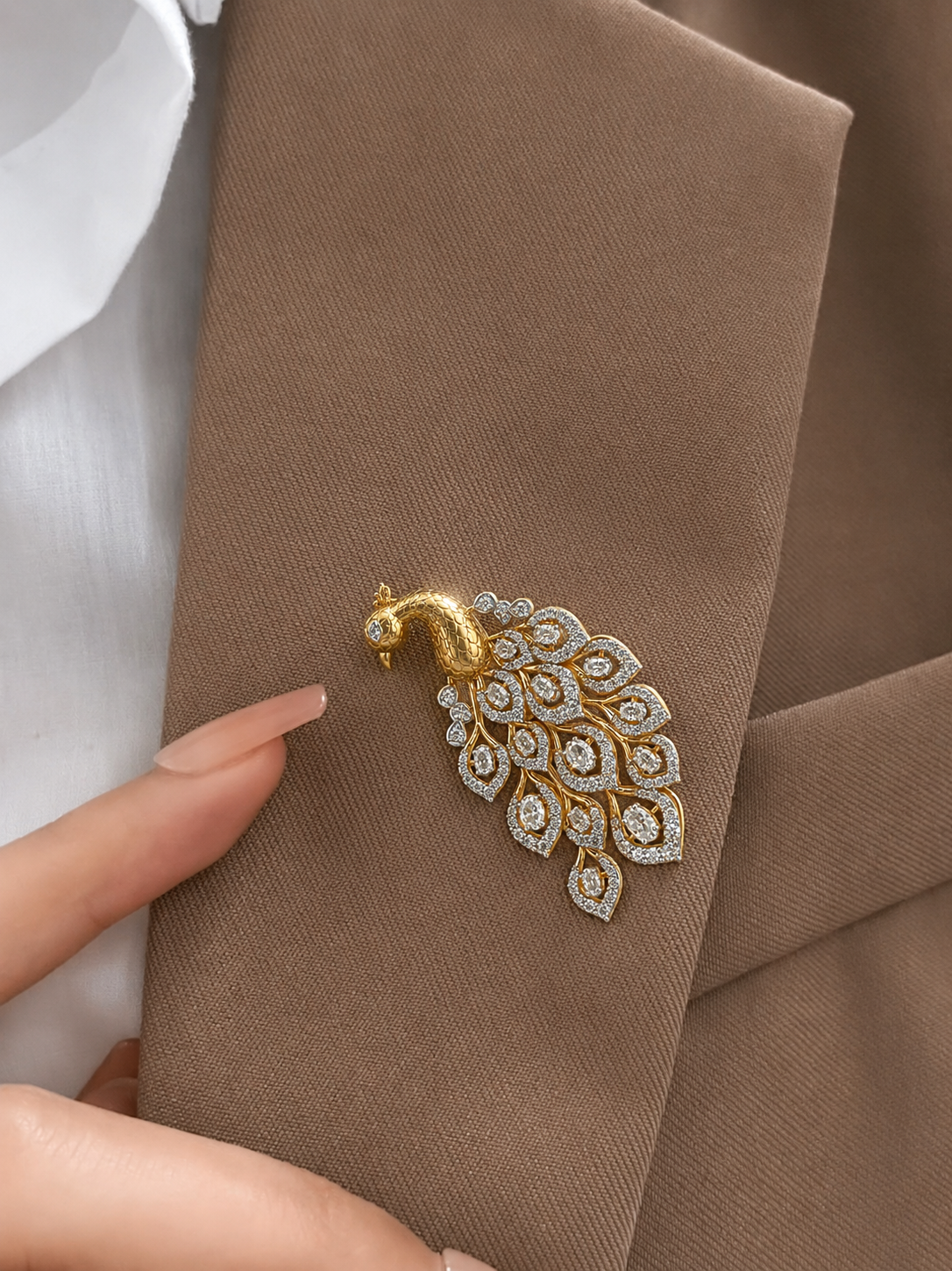 Exquisite Diamond-Embellished Peacock Statement Brooch